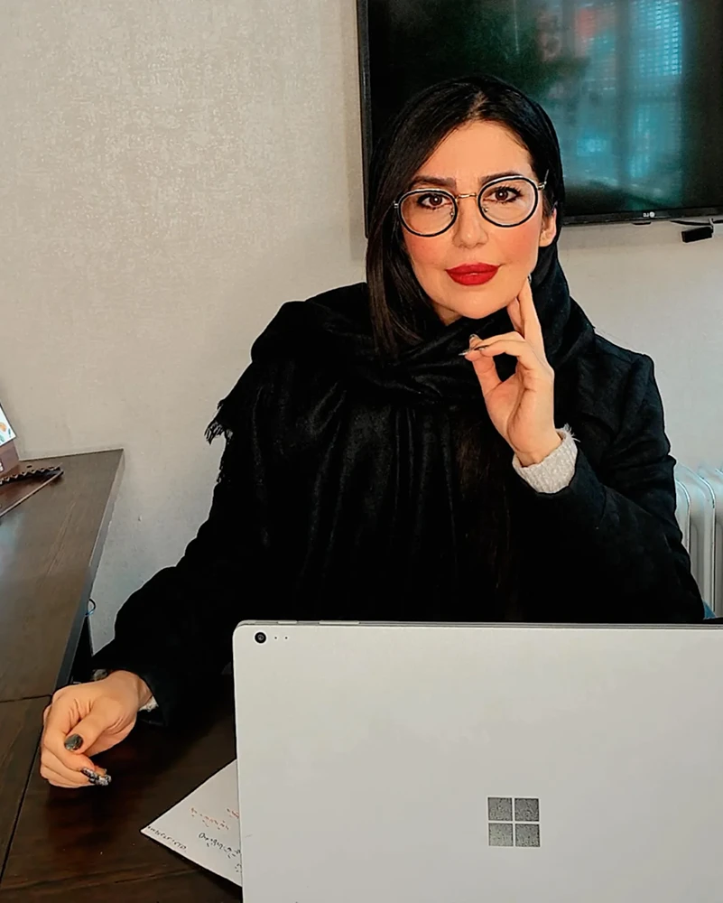 آهو رودباری - نیکان پلاس
